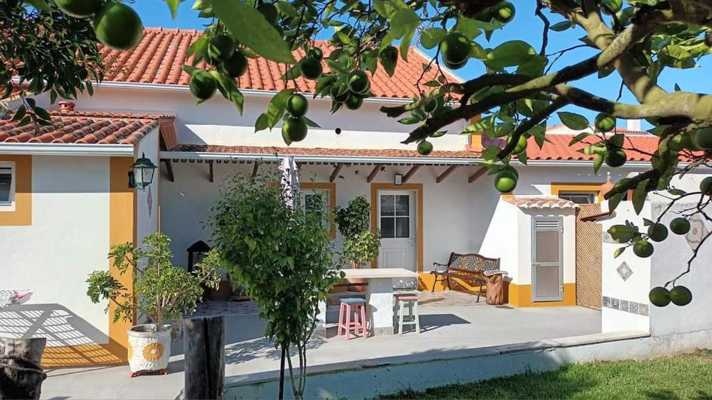 Casa do Lagar - Three-Bedroom House