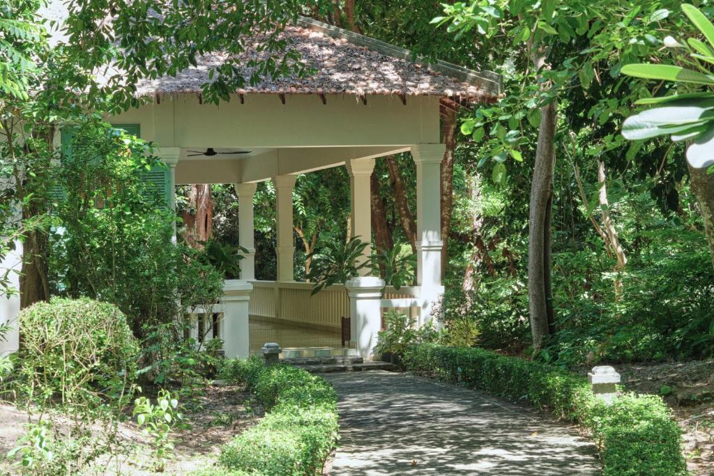 Biệt thự Indochina với Hồ bơi