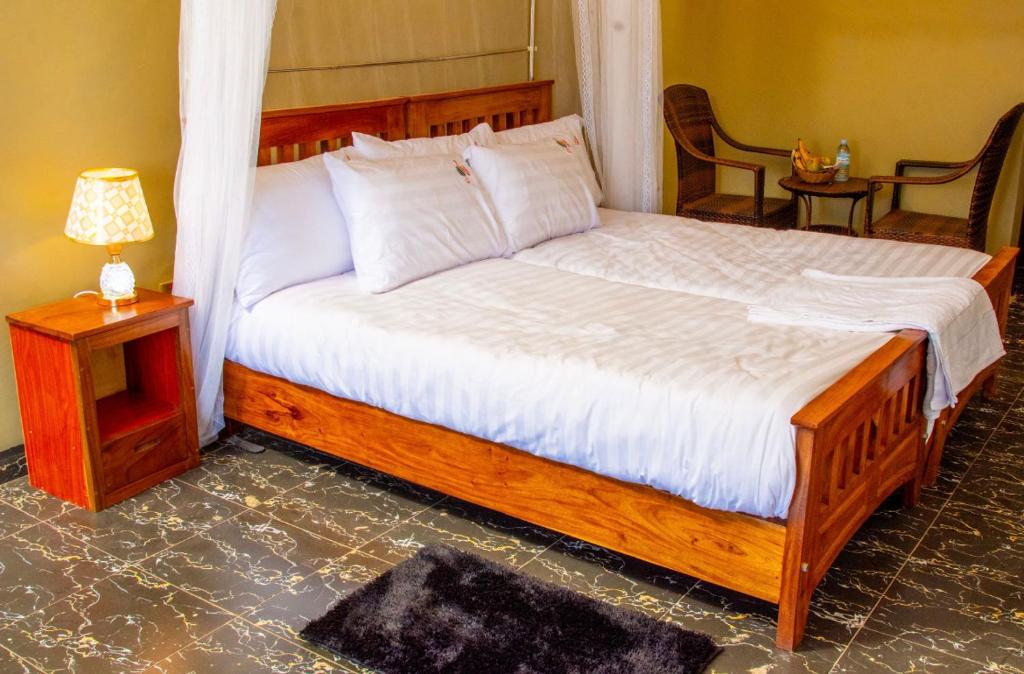 Foto de la galeria de CAR-NET HOTEL a Kisoro