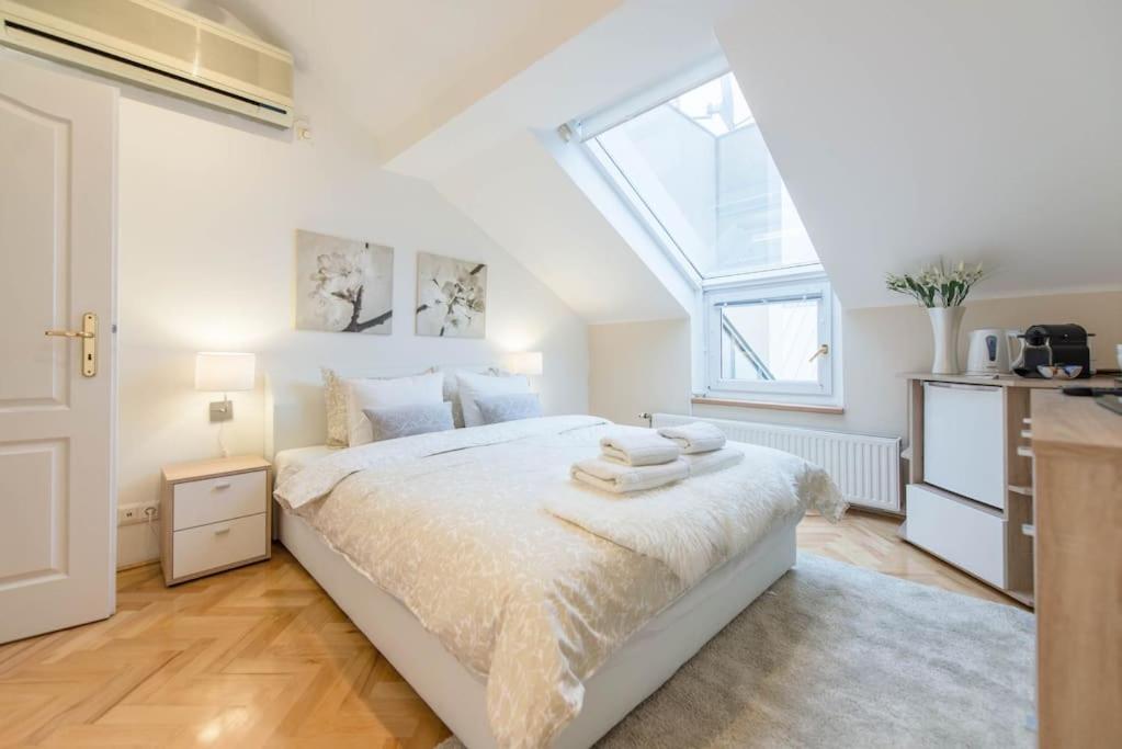 Venus Apartments - Cosy I 1061 Budapest, 9 Liszt Ferenc tér kép - 1