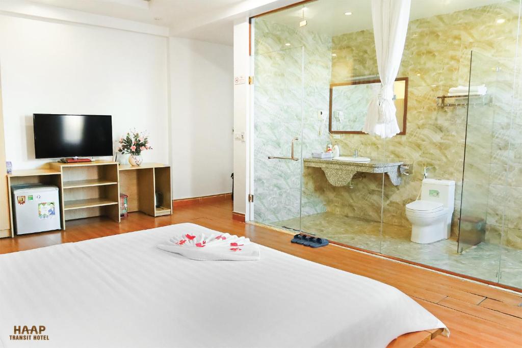 Koupelna v ubytování HAAP Transit Hotel