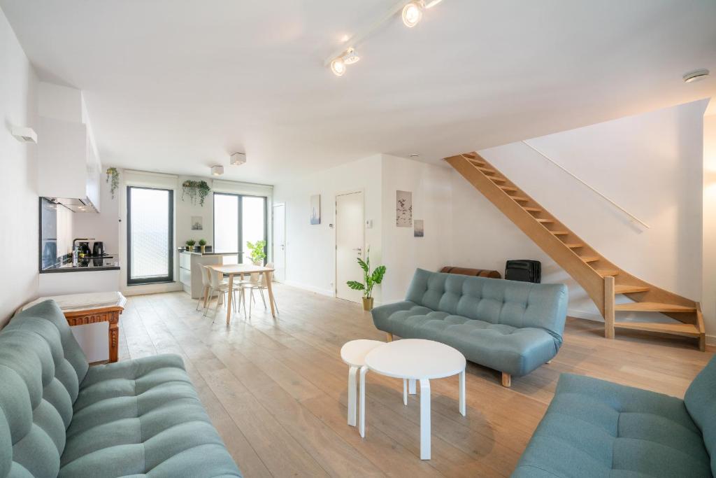 Light House Lodge. Apartment in Center of Antwerp - Two-Bedroom Apartment