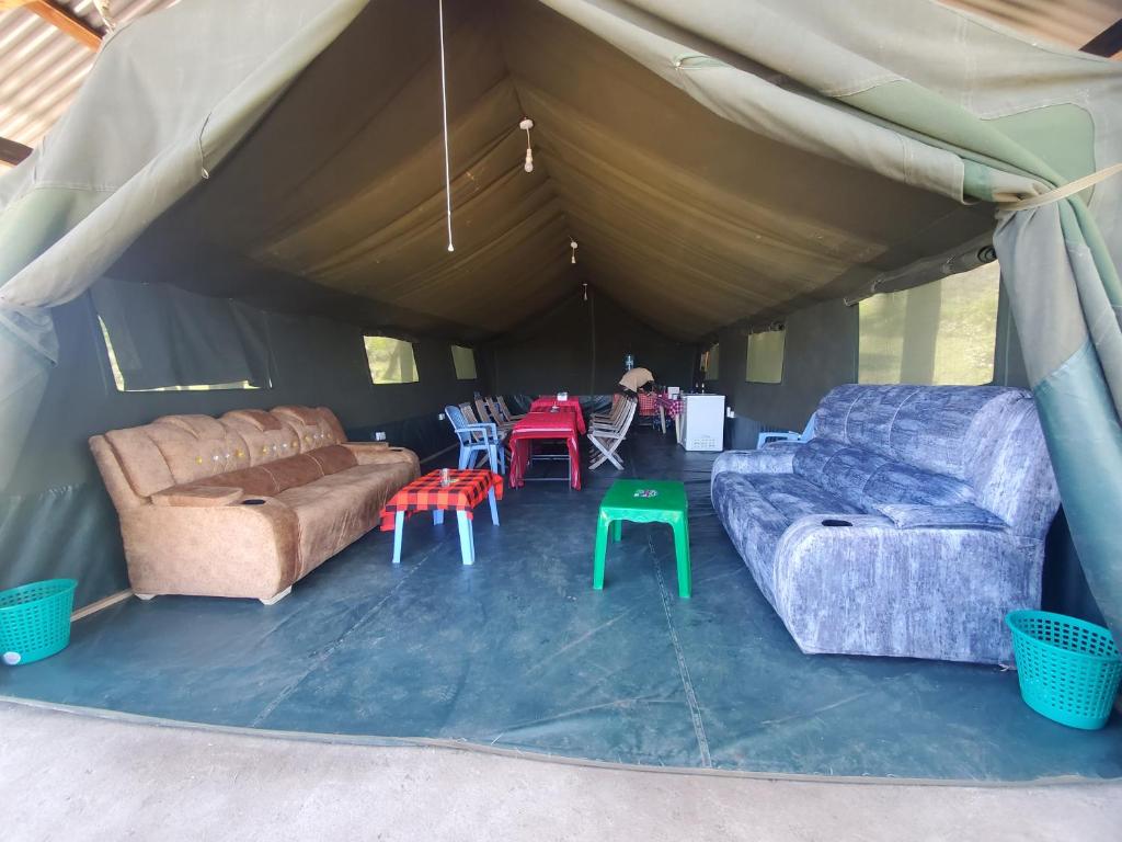 Posezení v ubytování SEMADEP SAFARI CAMP