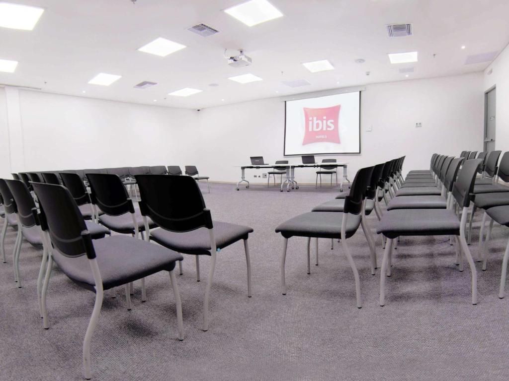 Konferenční prostory v ubytování ibis Apartado