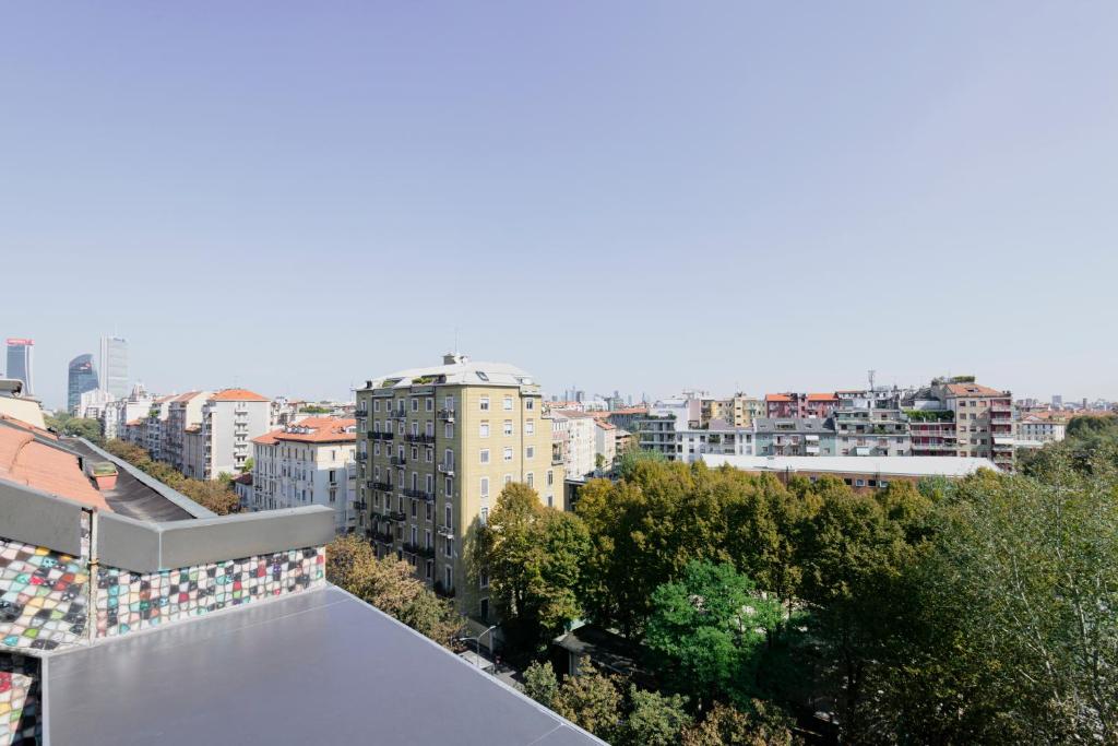Widok na miasto Mediolan z tego apartamentu