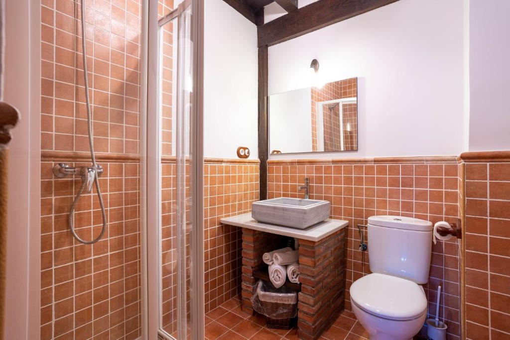 Koupelna v ubytování Casa Rural Adolfo
