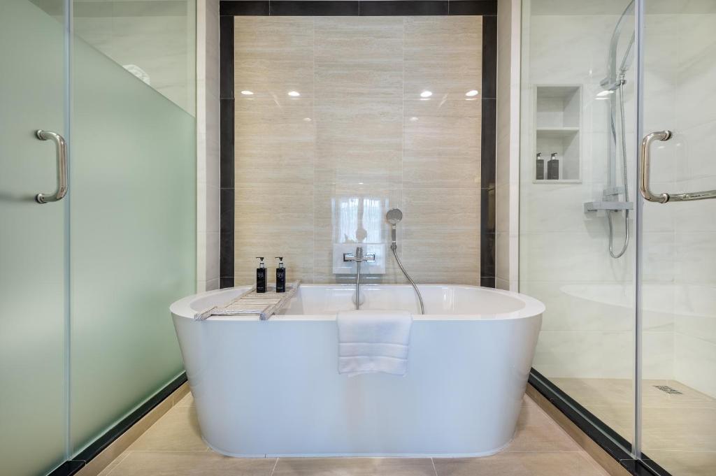 Treepana Boutique Hotel, Huahin - Resim 8