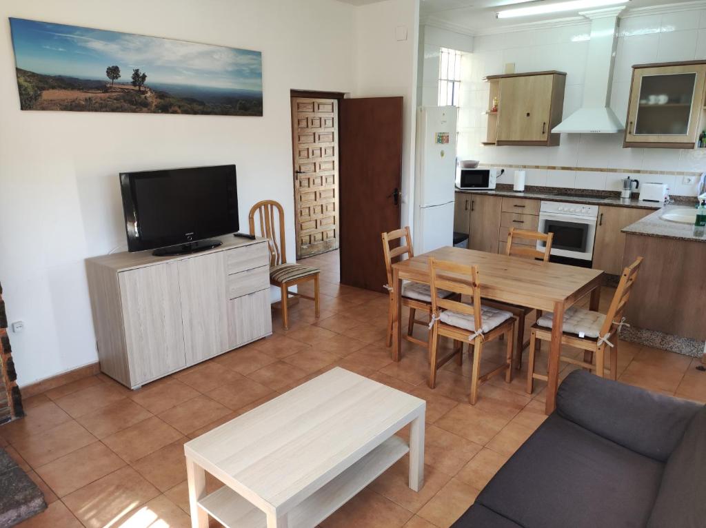 Kuchyň nebo kuchyňský kout v ubytování CHALET MONTPRATS, SERRA