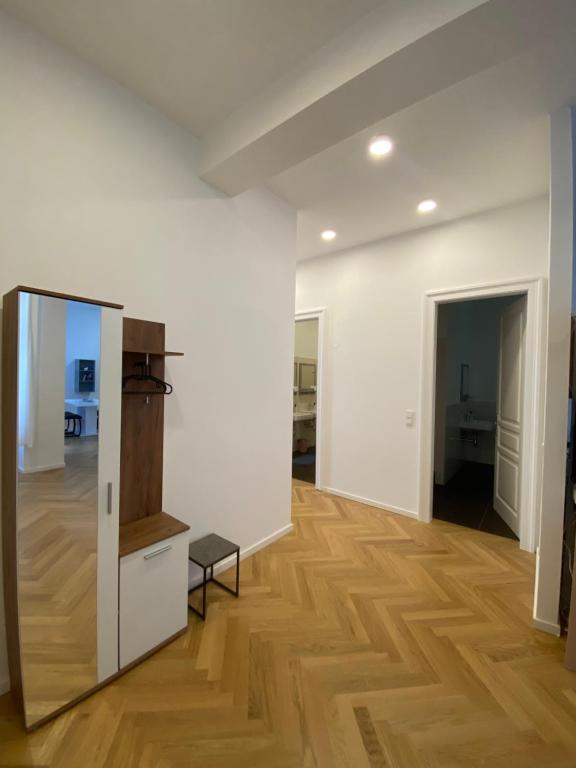 Home Sweet Home - Vienna Central - 14