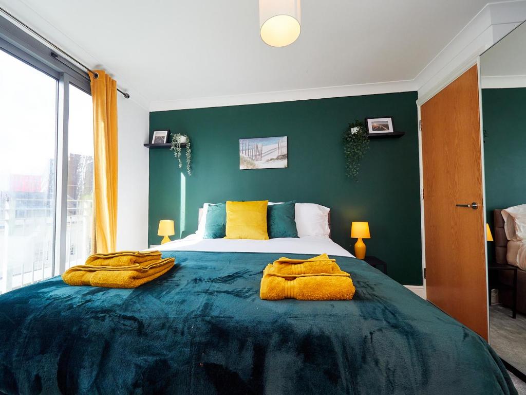 Emerald Suite - 2 Bedroom Duplex Apartment- 15min walk to City Centre,  Utilita Arena, ICC and Sea Life - Sleeps 6, Birmingham – päivitetyt vuoden  2024 hinnat