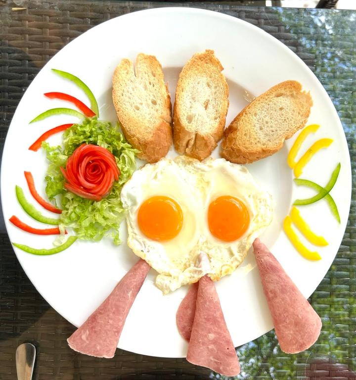 Đồ ăn tại/gần biệt thự