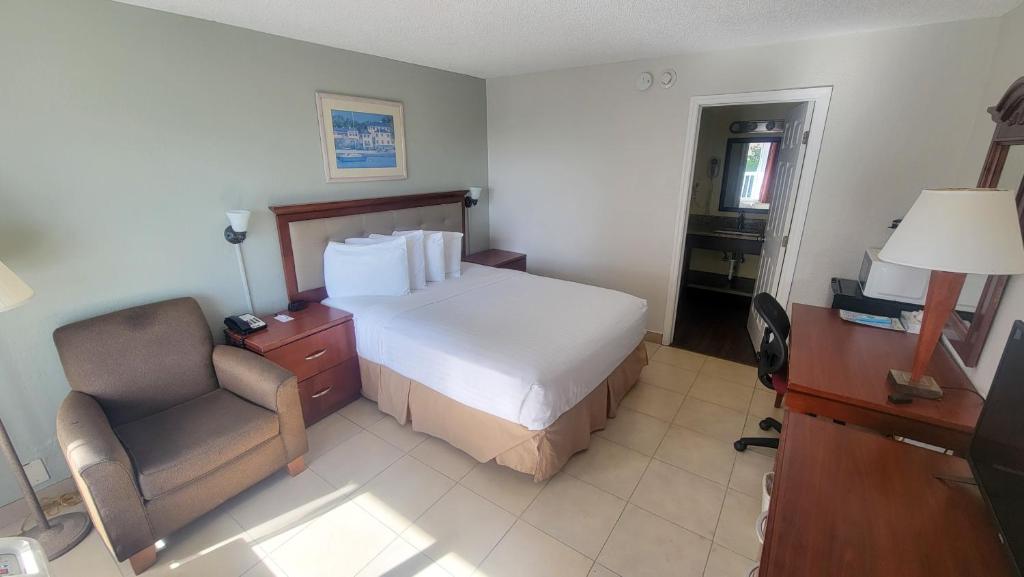 Clearwater Beach Hotel - 