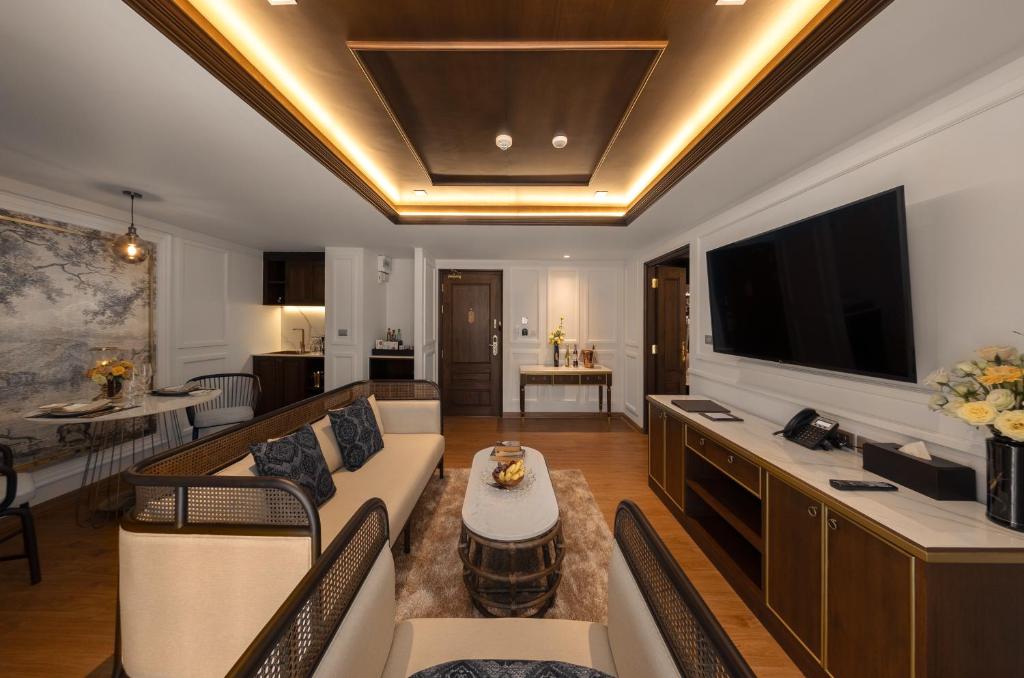 
Grand Deluxe Double Room
