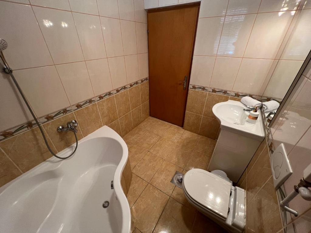 Koupelna v ubytování InterInn Luxury Villa