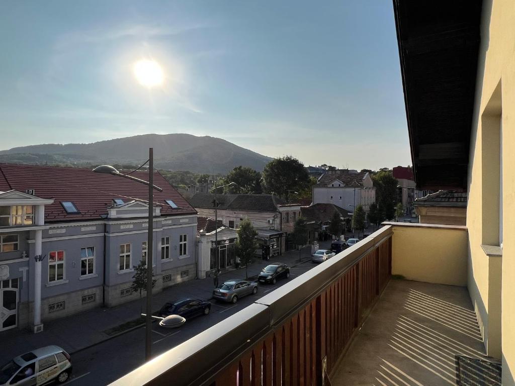 Nespecifikovaný výhled na hory nebo výhled na hory při pohledu z apartmánu