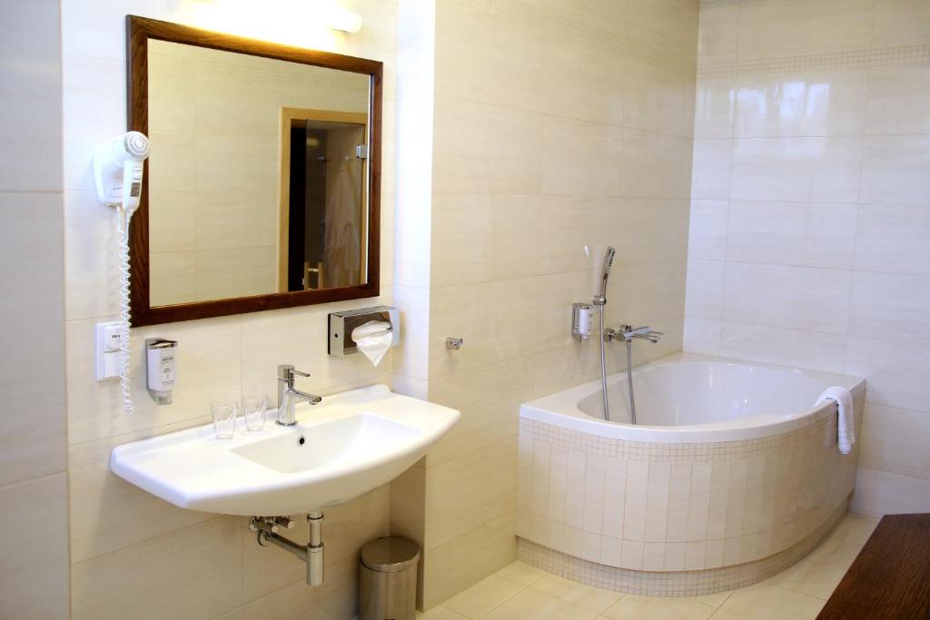 Hotel Baltaci Atrium - 16