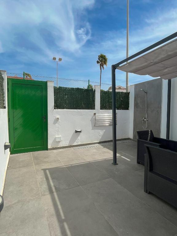 A balcony or terrace at Luxury bungalow Maspalomas Gran Canaria