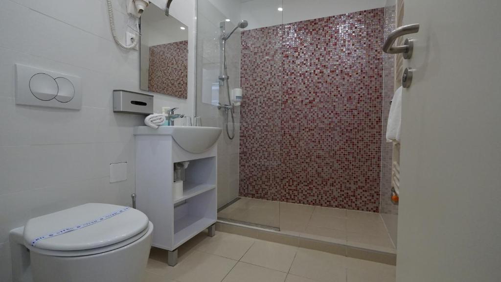 Colors Holiday Hotel - Doppelzimmer Mit Poolansicht