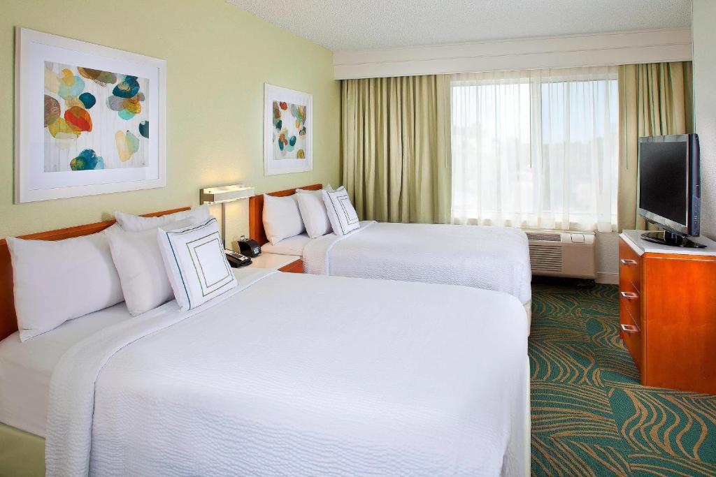 SpringHill Suites by Marriott Orlando Lake Buena Vista - Affordable Family Hotel