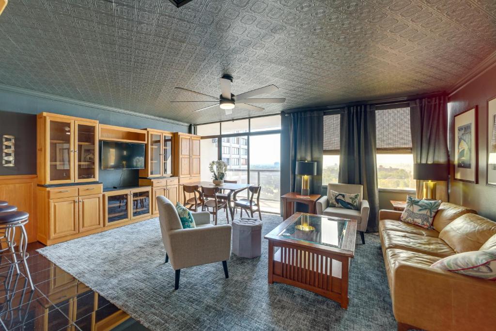 Tulsa Condo with Speakeasy Theme Downtown Location!, Tulsa Updated