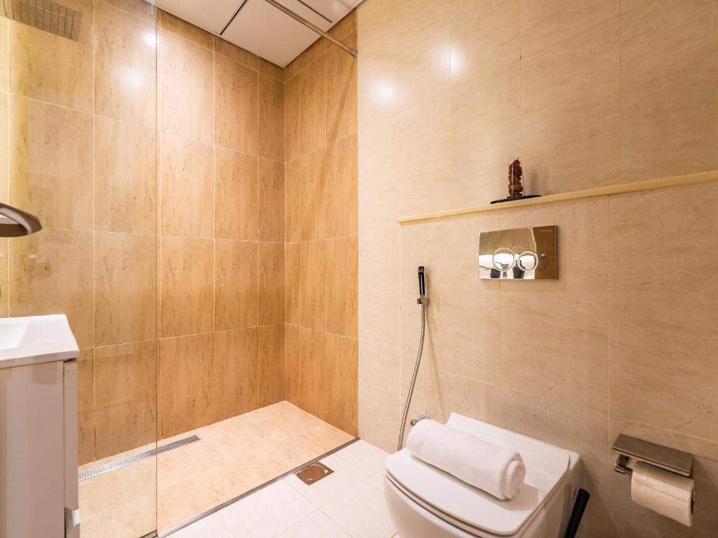 Koupelna v ubytování Comfy and stylish Studio in Regina Towers - JVC