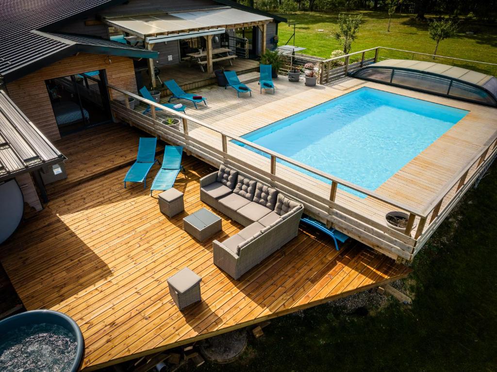 Hồ bơi trong/gần Chalet Luxe et Nature
