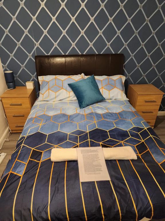 Gatwick Star Night Stay - Gatwick - Standaard Tweepersoonskamer Met Gedeelde Badkamer