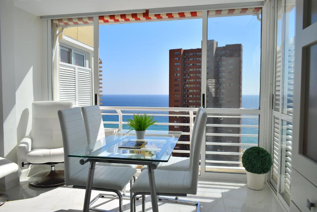 Los Caballos Vip playa Levante