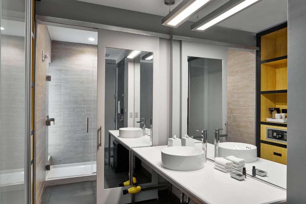 Aloft by Marriott Miami Aventura photo