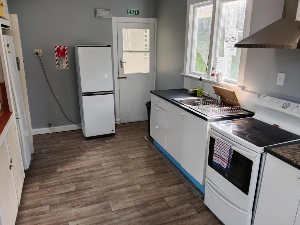 Lakeside Backpackers - Resim 10