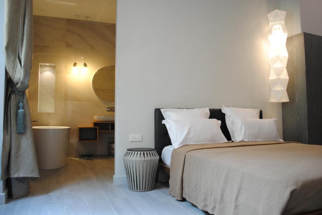 Gallery image of Les Suites Massena in Nice