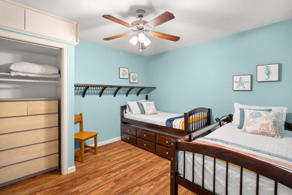 1 Min to Beach Ocean Breeze 3BR Pets welcome with pet fee photo