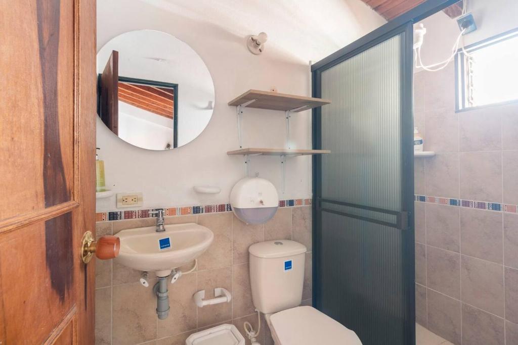 Koupelna v ubytování Letto Hostal