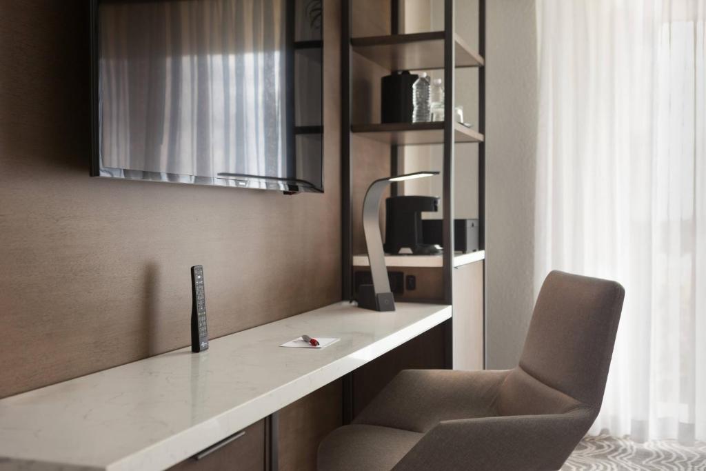 Marriott Orlando Airport Lakeside - Chambre D'amis Avec Deux Lits Queen, Vue Sur Le Lac