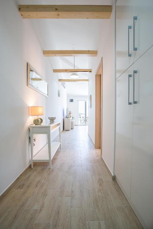 Fotografie z fotogalerie ubytování Apartments Oleandar v Rogoznici