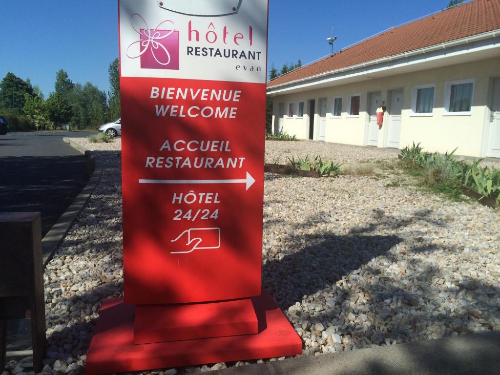 Certifikát, hodnocení, plakát nebo jiný dokument vystavený v ubytování Hôtel Evan