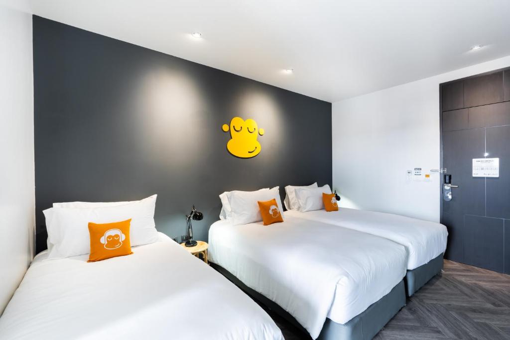Newly Opened - Blu Monkey Hub and Hotel Krabi Town - Deluxe Triple Bed, Free 24hrs. Co-working Space