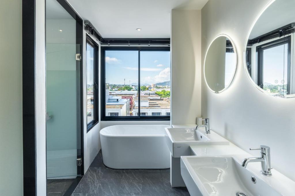 Blu Monkey Hub and Hotel Krabi Town - Resim 3