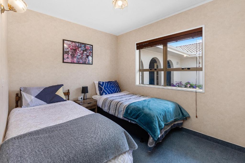 Hamilton Summer Treat- 4 Bedroom with pool - Resim 14