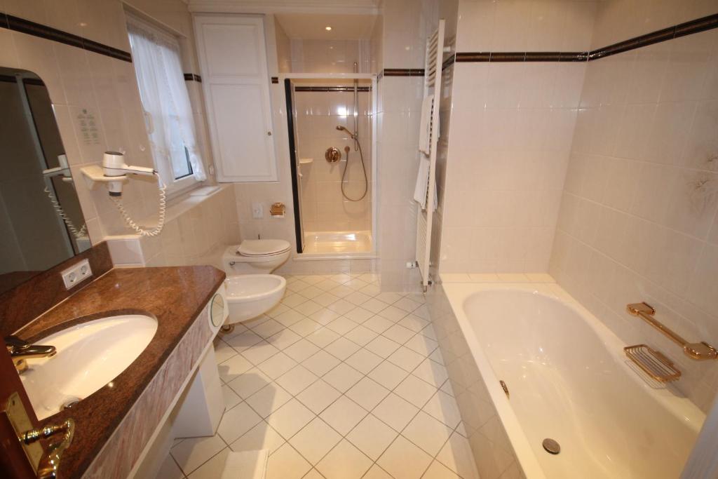 Koupelna v ubytování Wohlfühlhotel Bercher