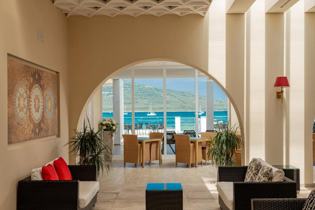 Een zitgedeelte bij Hotel Portoconte