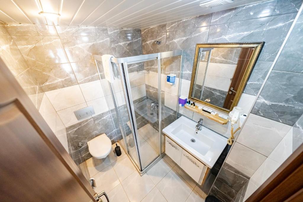 Koupelna v ubytování Grand Hamit Hotel