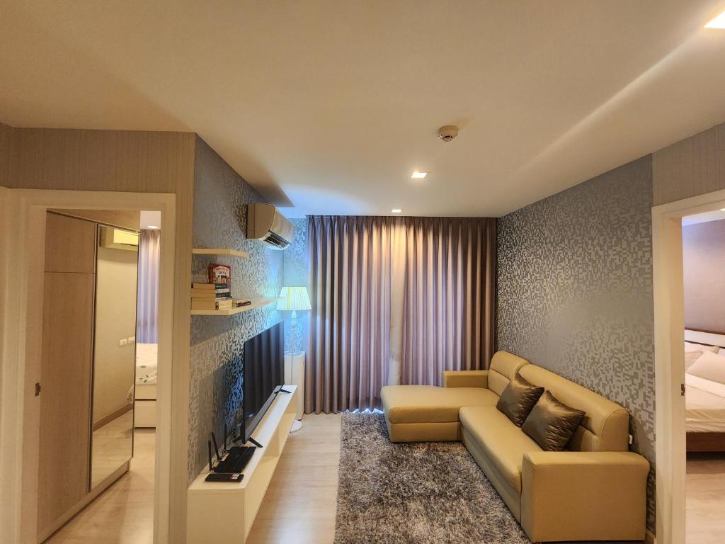 TV a/nebo společenská místnost v ubytování Family Suit 2 Bedrooms 2 Bathrooms in Chiang Mai