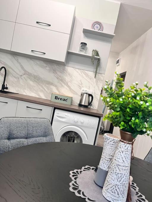 Fotografie z fotogalerie ubytování Flat 7 luxury apartment, free parking. v destinaci Pazardžik