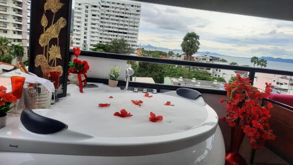 Happy Beach Jomtien Guesthouse - Resim 8