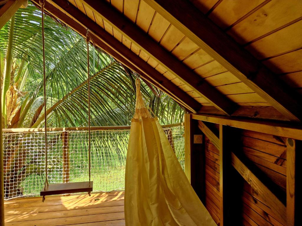 Fotografie z fotogalerie ubytování PURA VIDA Lodge Cabane perchée v destinaci Sainte-Rose