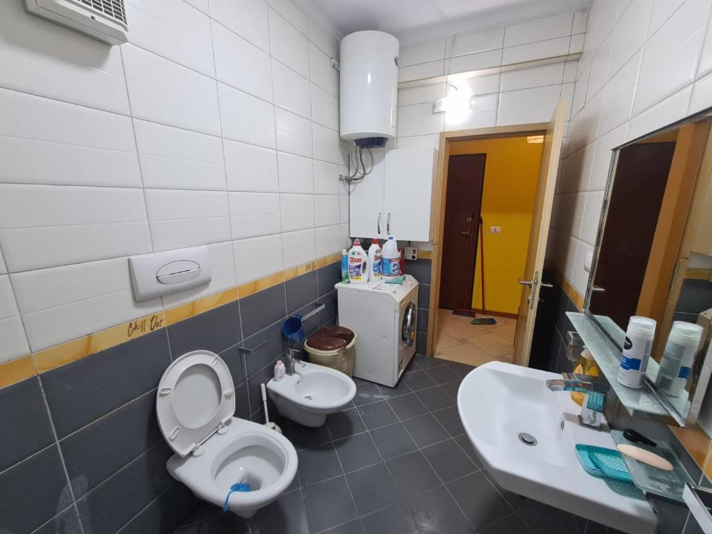 Tirana Luxury Apartament - Image 3