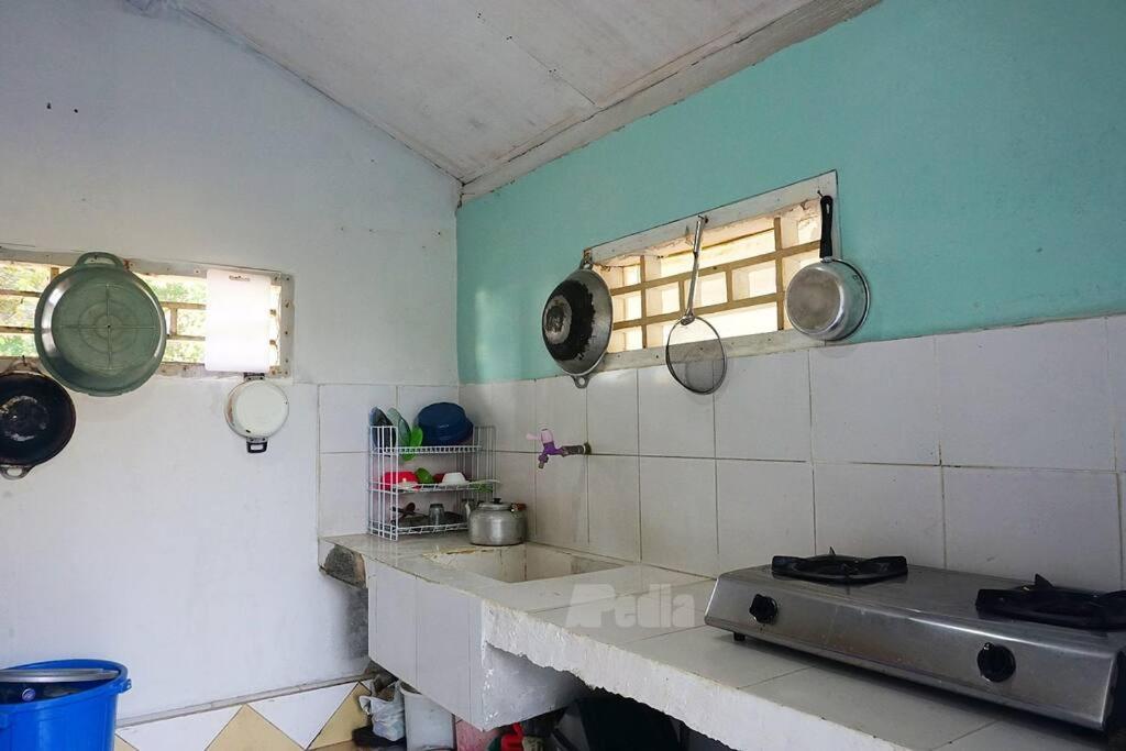 Kuchyň nebo kuchyňský kout v ubytování Villa Apedia Anyer, 3 Kamar, Pantai Pasir Putih