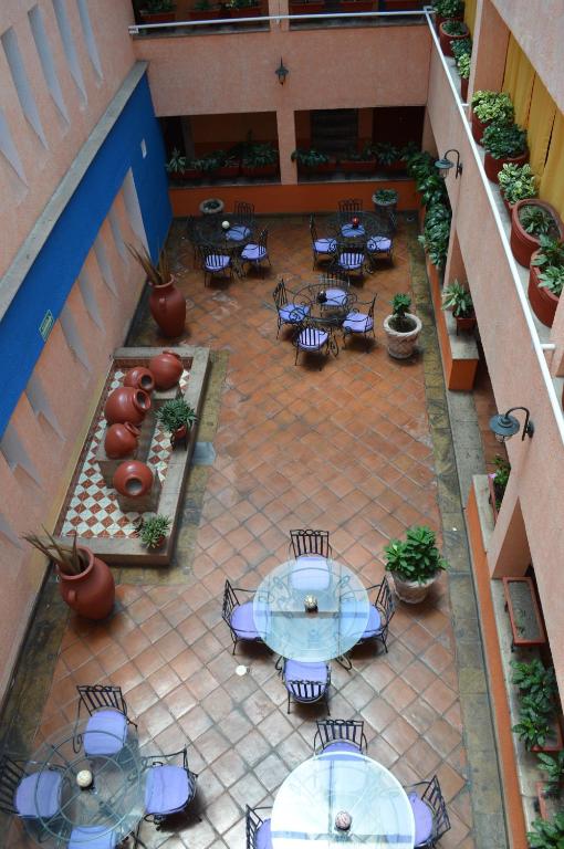 Restaurace v ubytování Hotel La Rienda Mision Tequillan