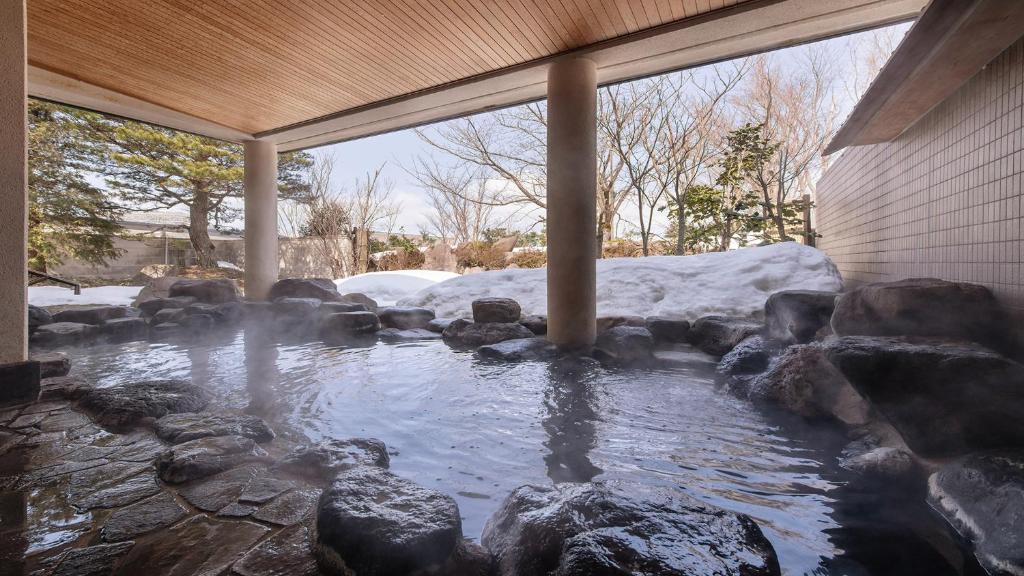Satoyama Auberge & Hot Spring Wellness Spa Sakuragaike Kurgarden v zimě